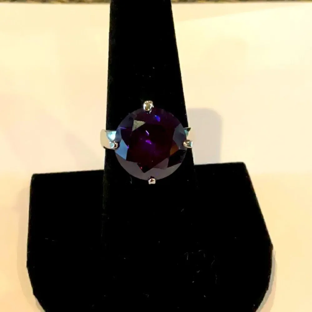 Gorgeous Large Purple Ring